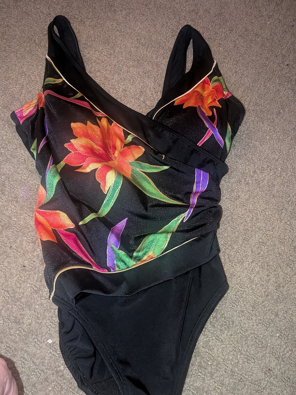 INCHES AWAY Black Floral One-Piece Swimsuit with Wrap Detail 8 NWOT $108